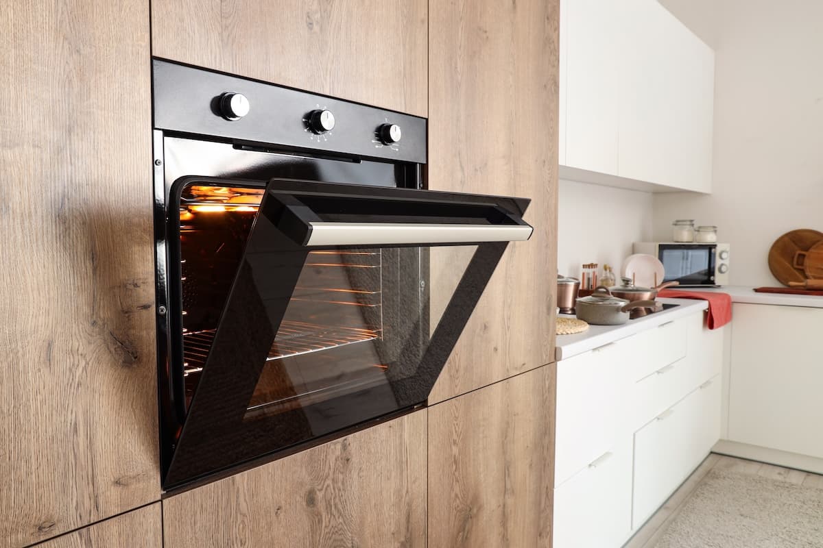 Kjøpsguide - hvordan velge riktig integrert stekeovn for ditt kjøkken