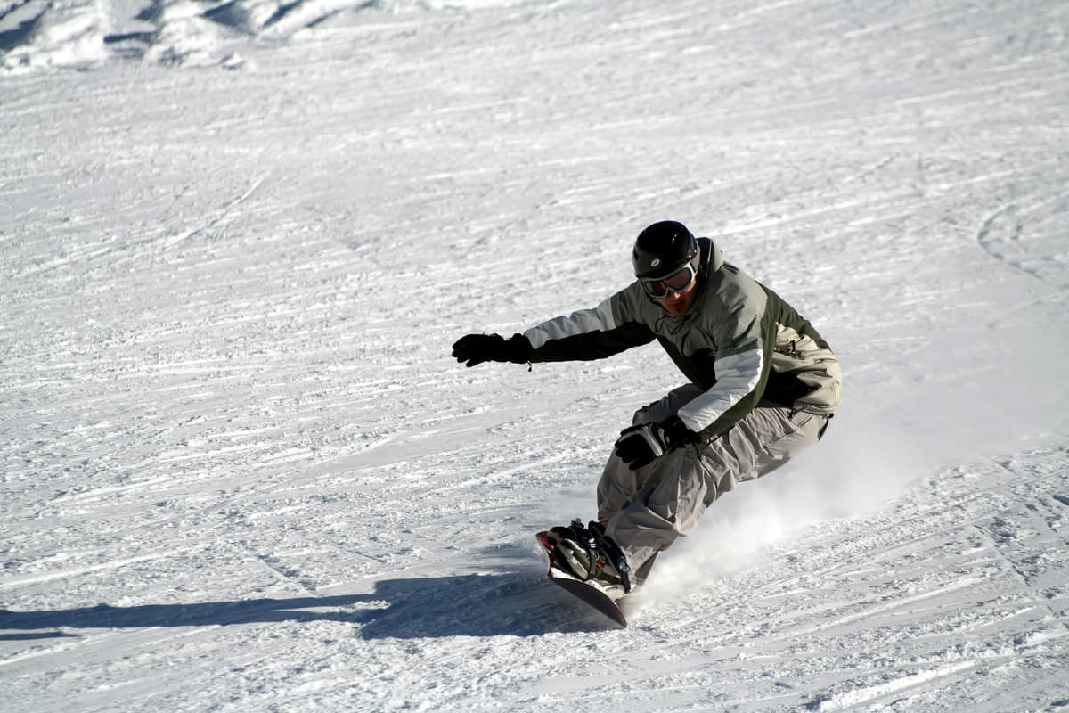 hvordan velge snowboard: snowboarding i bakken