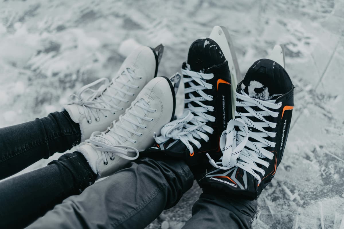 hvordan velge skøyter: kunst- og hockeyskøyter