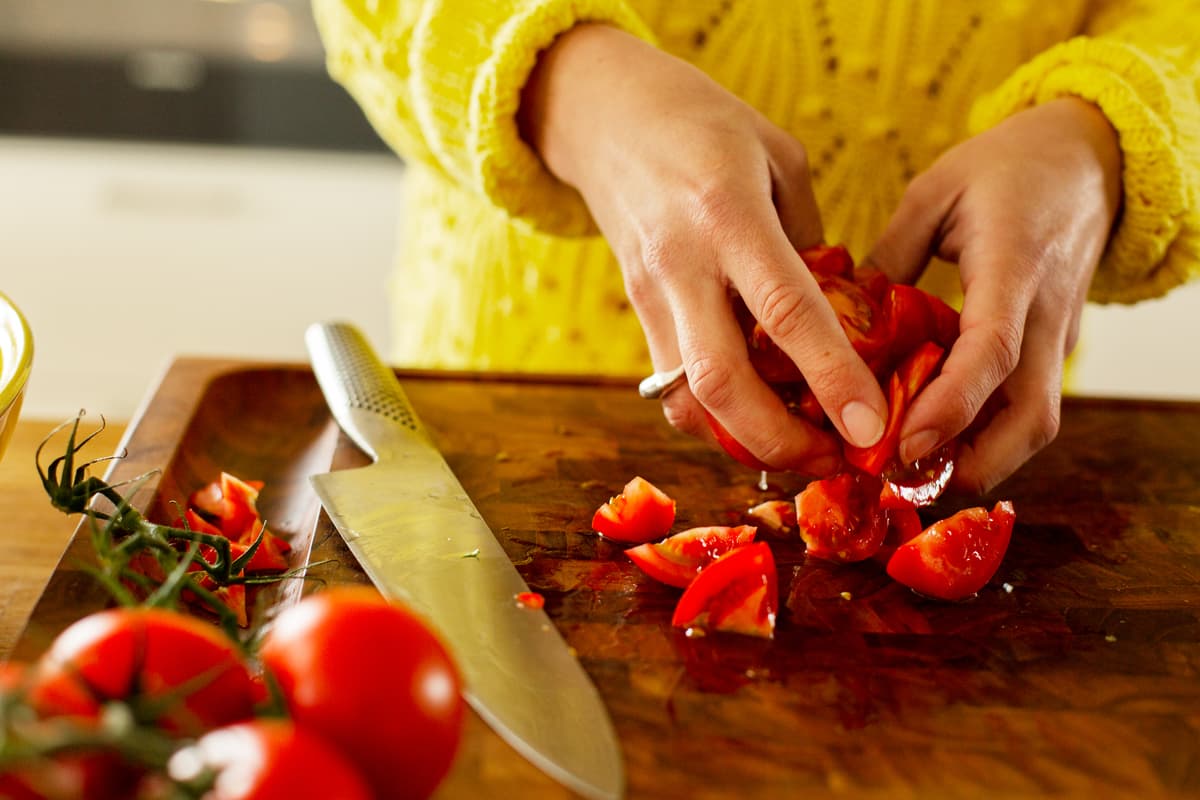 hvordan velge kjøkkenkniver: kutte grønnsaker med en kniv