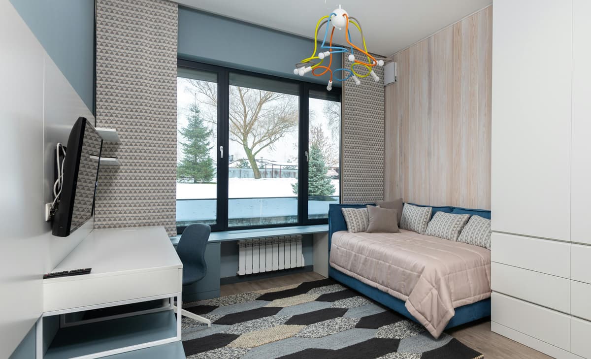 liten tv: TV på soverommet