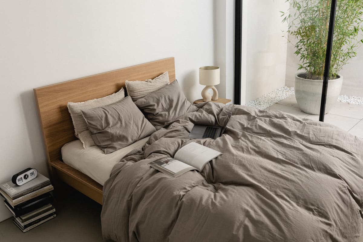 hvordan velge seng: seng med sengetøy