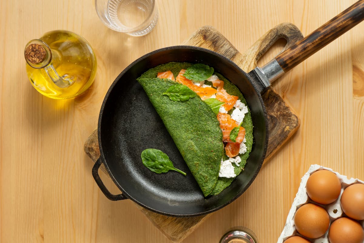 hvordan bruke stål stekepanne: svart støpejerns stekepanne